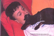 "Dana kuvattuna Koiramme-lehdess�"